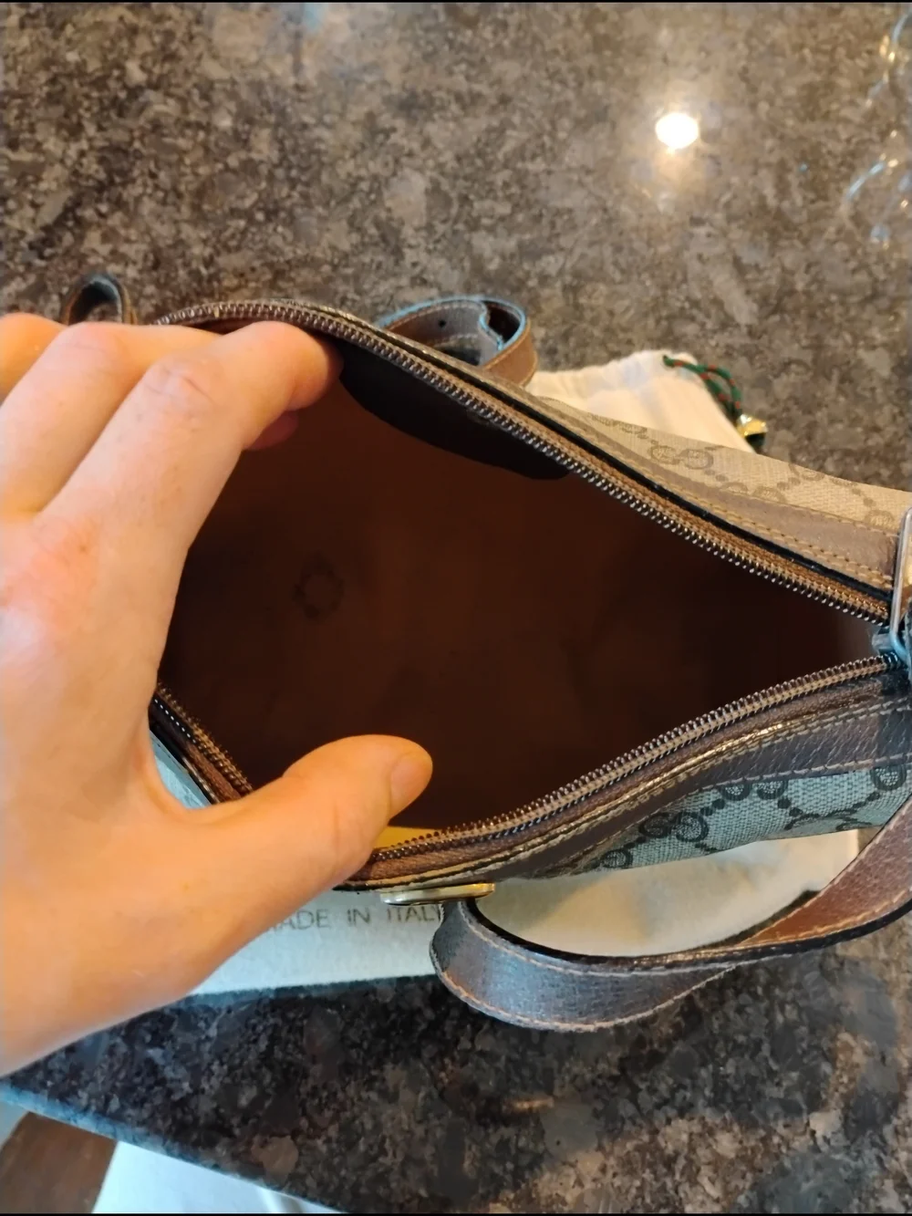 Vintage Gucci Sherry Line  89 02 018 OBO